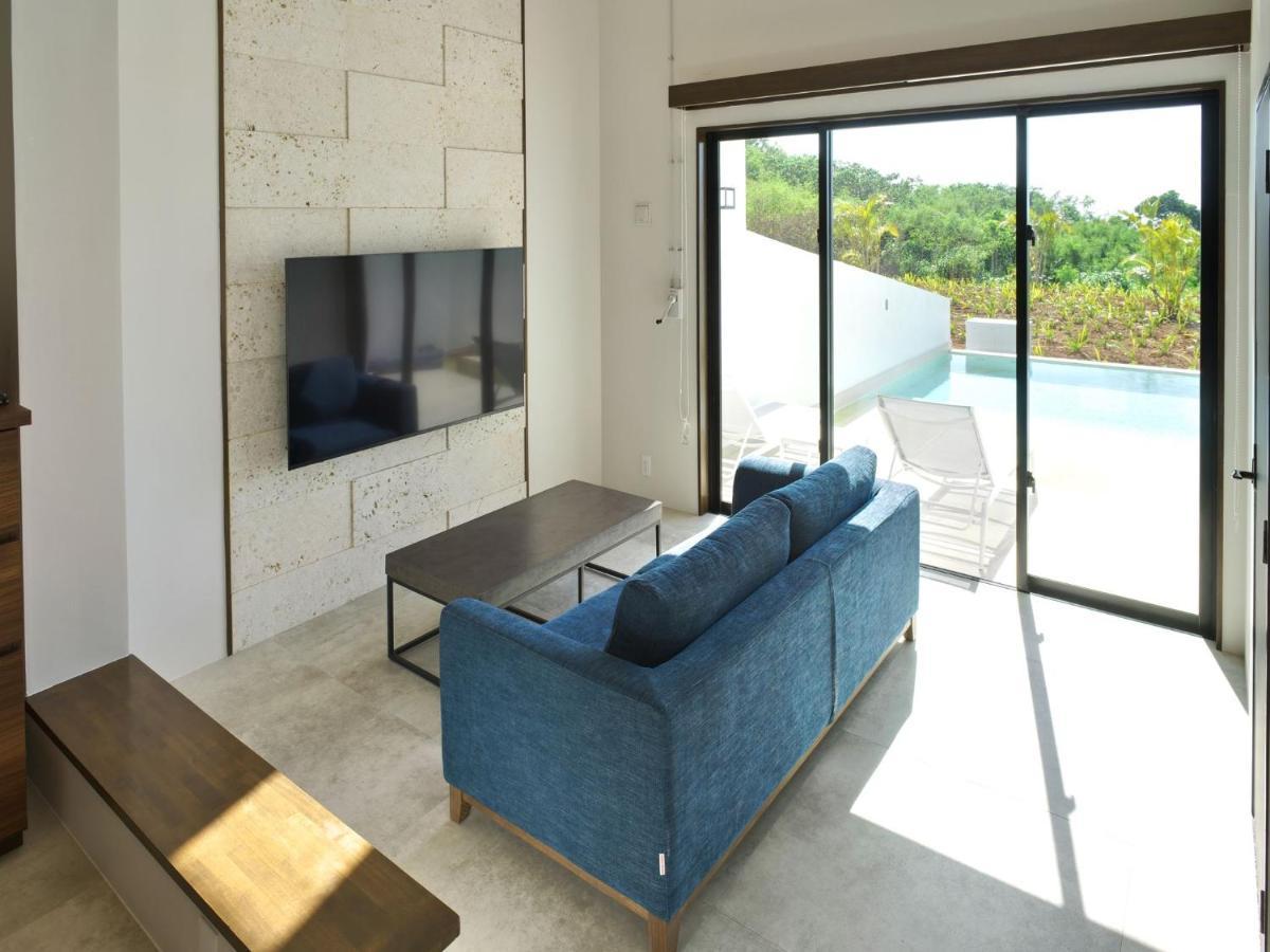 Adanresort Lana Motobu